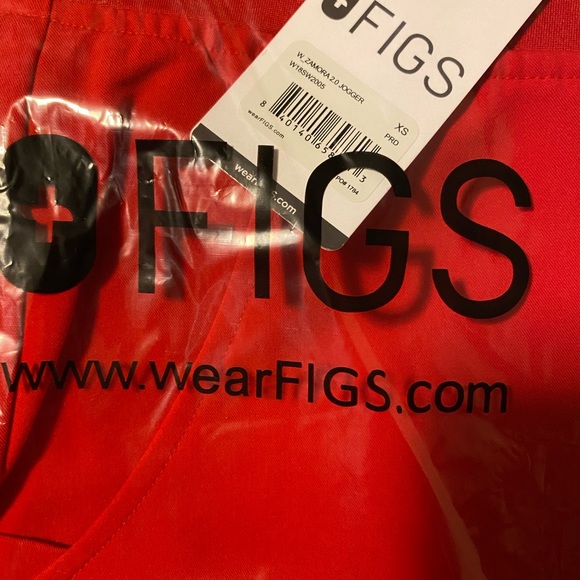 Figs Pop red Catarina and zamora  set NWT - Picture 3 of 11